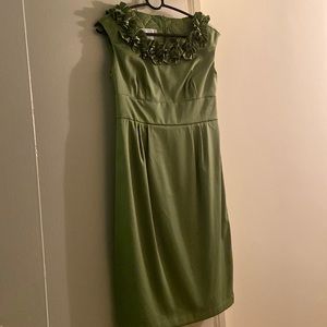 NWOT-London Times Women’s size 6 green dress for both casual and dressy.